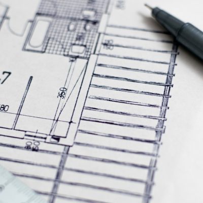 Comment choisir un constructeur de maisons dans le sud-ouest pour votre maison en L ?